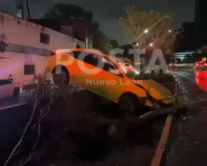 VIDEO | Exceso de velocidad provoca aparatoso choque en Monterrey