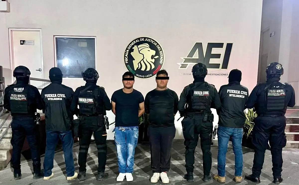 Los dos adultos detenidos fueron identificados como Daniel “N” y Yair “N”, ambos de 18 años. Foto: Fiscalía General de Justicia de Nuevo León
