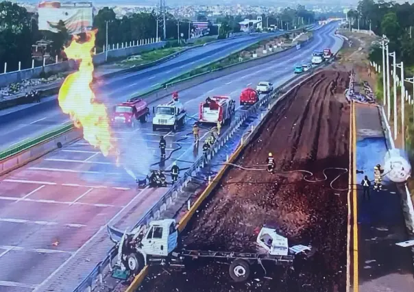 Cerrada la autopista México-Puebla por volcadura de pipa en el km 39; estas son las rutas alternas