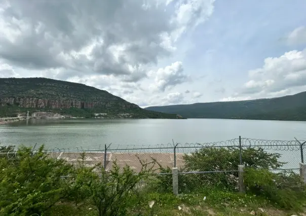 La presa Guadalupe Victoria y la cantidad de litros que derrama tras las tormentas recientes