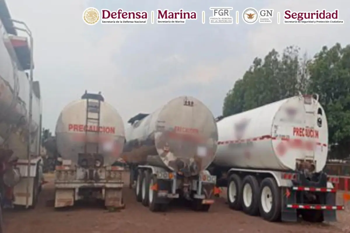 Aseguramiento de combustible presuntamente robado. Foto: Especiales