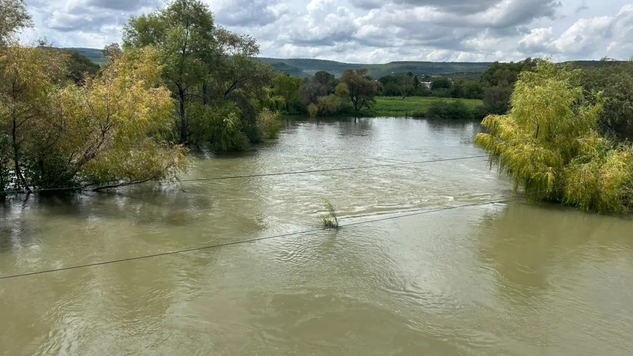 Crece Río Tunal ante las crecientes lluvias. Foto: Alejandro Ávila.
