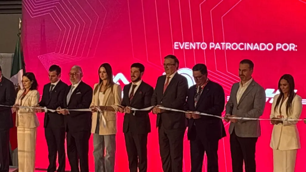 Samuel García inaugura Expo Pyme 2025 en Nuevo León