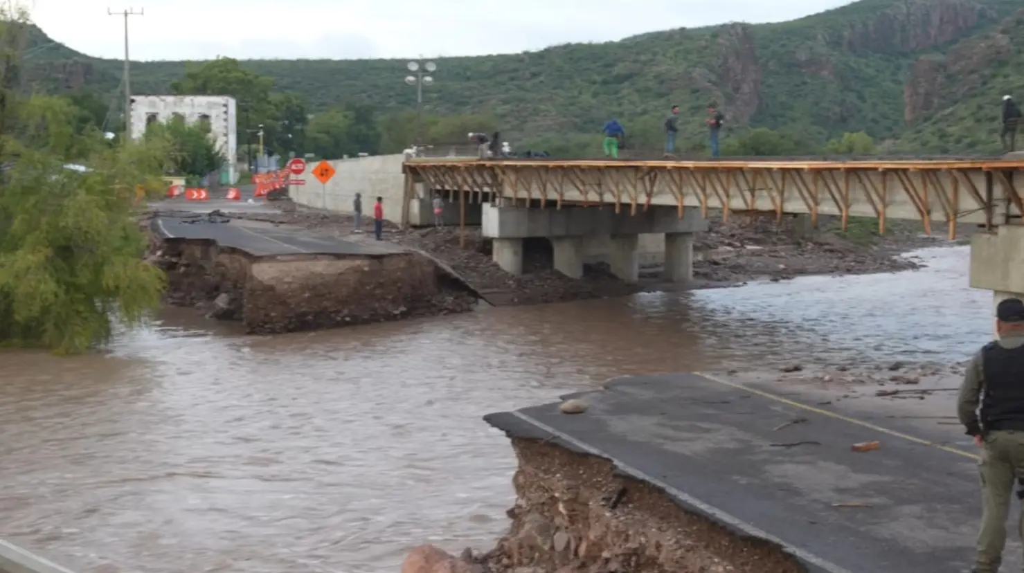 Foto: Facebook/ Gobierno de Rodeo | Esta es la ruta más recomendable según la SICT ante los daños en la carretera Durango - Parral.