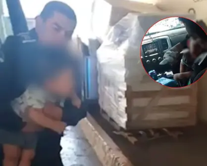 Policías de Monterrey actúan a tiempo y salvan a bebé de morir