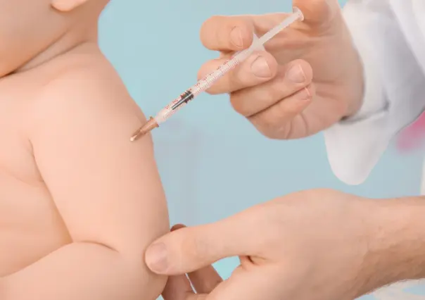 Vacuna de BCG para bebés llegará en octubre a Nuevo León, informa Salud