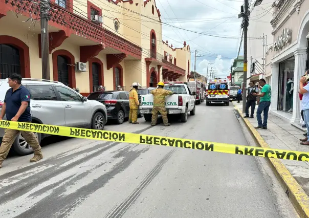 Flamazo en cocina de primaria de Ciudad Victoria genera caos, dos personas resultan con quemaduras