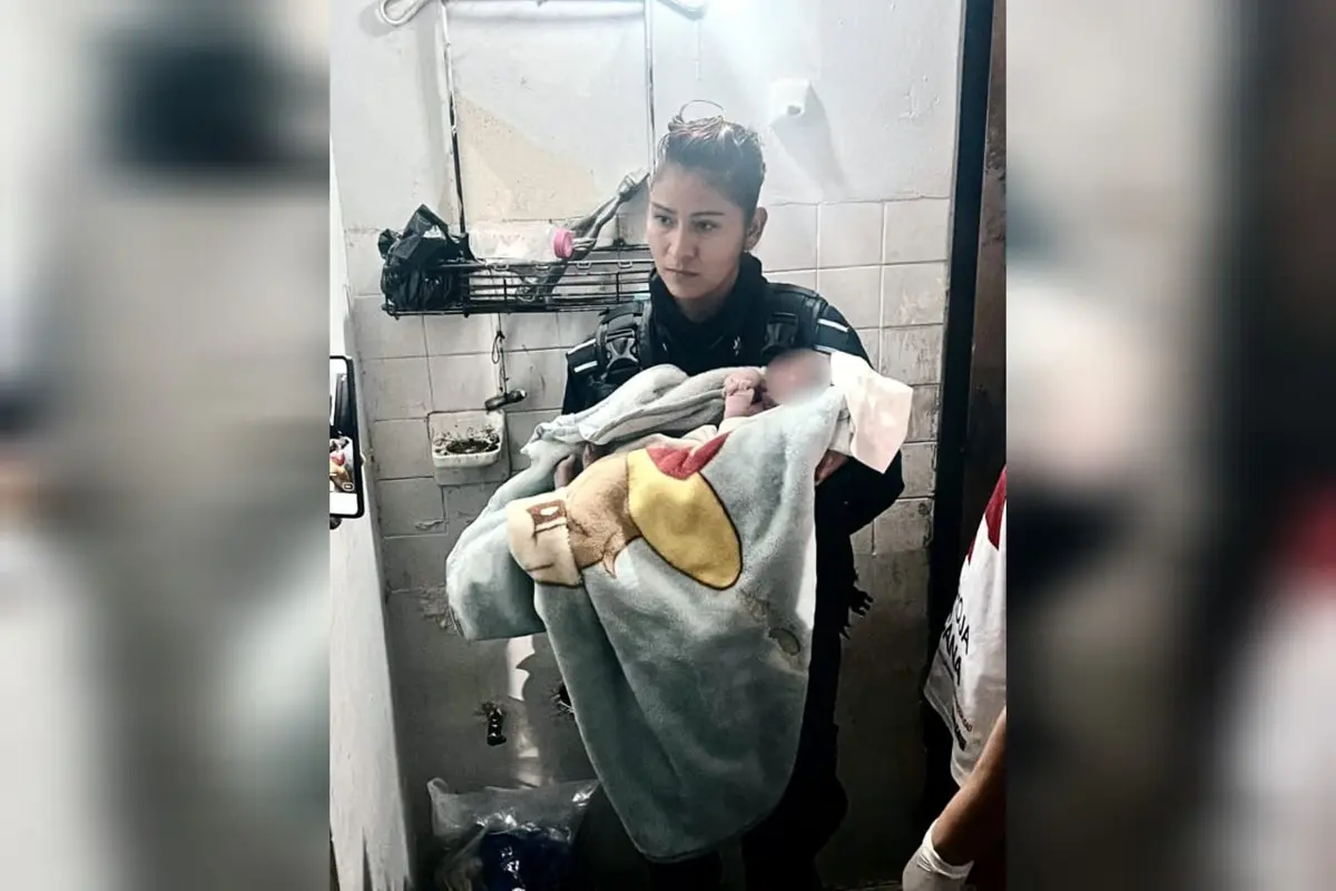 Policías de Guadalupe atendieron un reporte de emergencia. Foto: Policía de Guadalupe