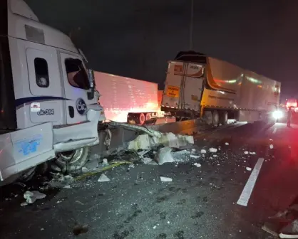VIDEO | Choque de tráileres provoca caos vial en la carretera a Saltillo