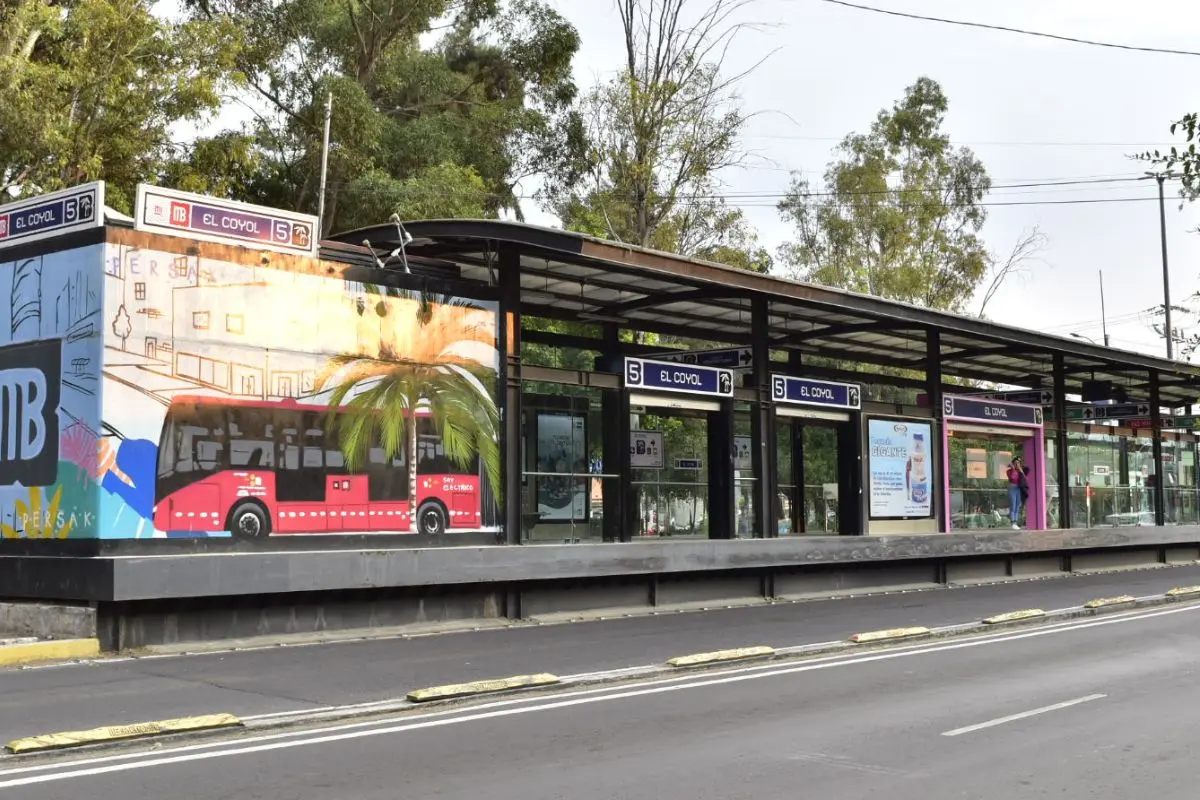Estación El Coyol de la Línea 2 del Metrobús CDMX.  Foto: X (@MetrobusCDMX)