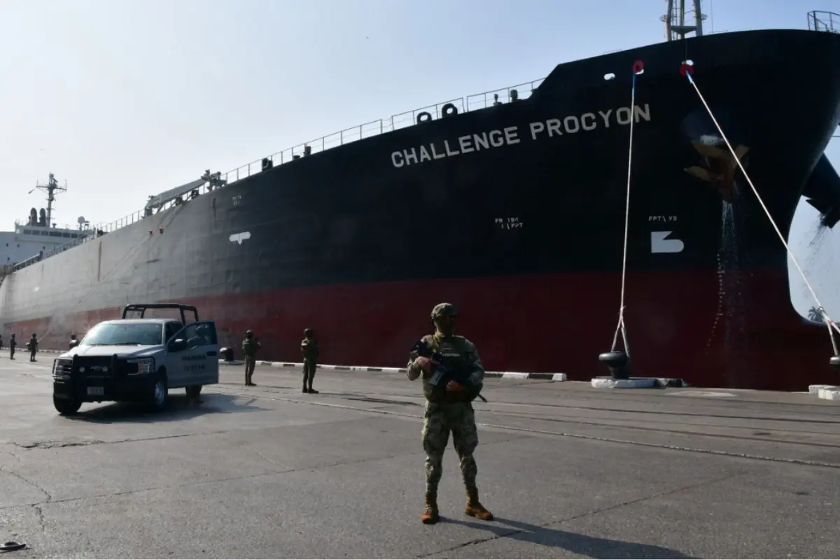Aseguramiento en puerto de Tampico. Foto: Secretaría de Marina