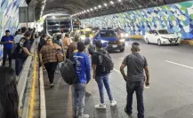 Accidente en el Túnel de la Loma Larga provoca caos vial de San Pedro a Monterrey