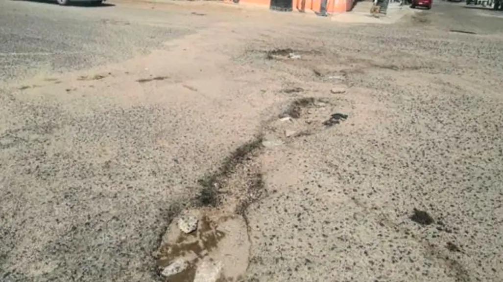 Gobernador de BCS admite limitaciones de recursos para reparar baches