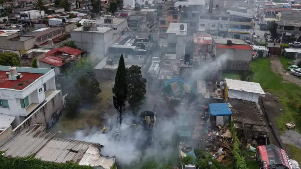 FOTOS | Explosión en Tultepec por presunta pirotecnia almacenada deja fuerte movilización