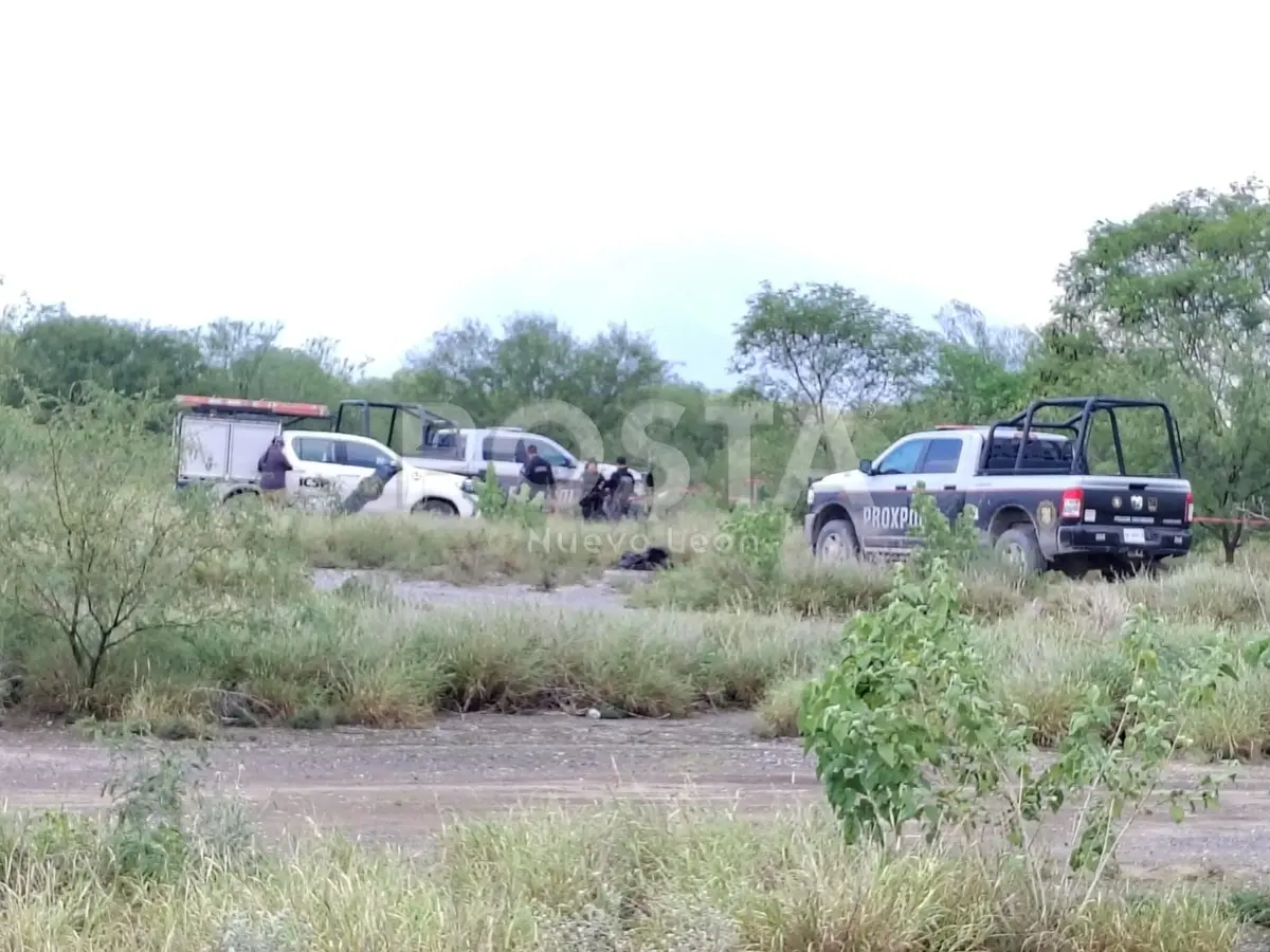 Un fuerte despliegue policíaco y pericial se registró este jueves en el municipio de Escobedo. Foto: Raymundo Elizalde