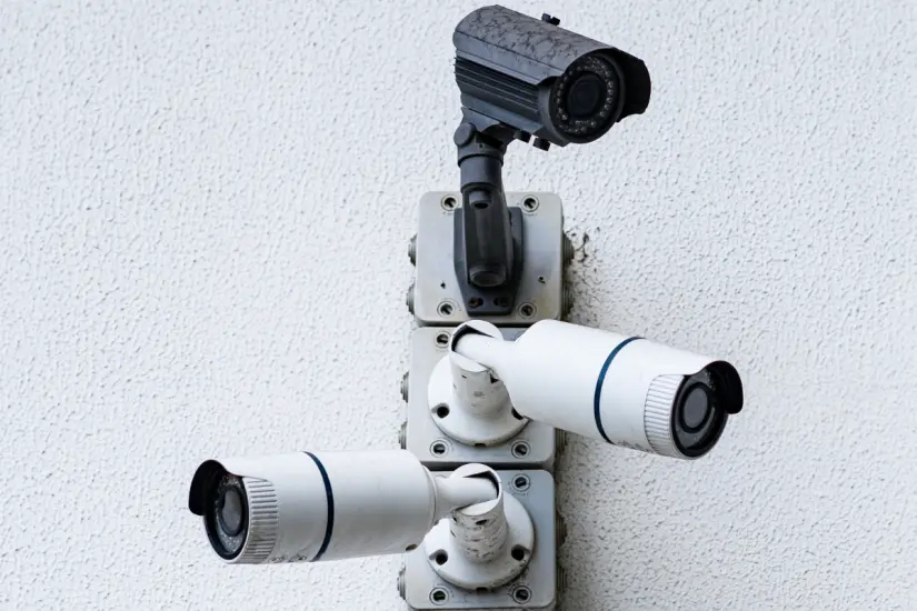 Los empresarios o comerciantes que así lo deseen, podrán enlazar sus cámaras de seguridad al sistema estatal de videovigilancia. Foto: Freepik