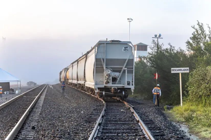 Construcción del tren Santillo- Nuevo Laredo. Foto: Carlos García