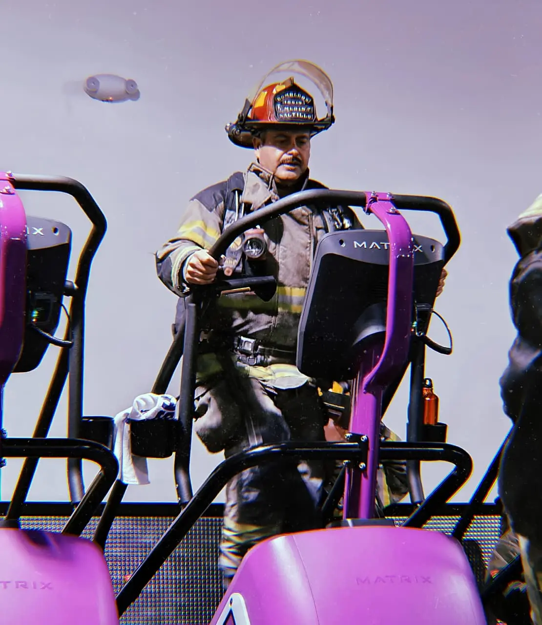 Cabe resaltar que los escalones fueron puestos para emular la distancia de más de 100 pisos que tenía el World Trade Center en 2001./Foto: Cortesía Bomberos Saltillo
