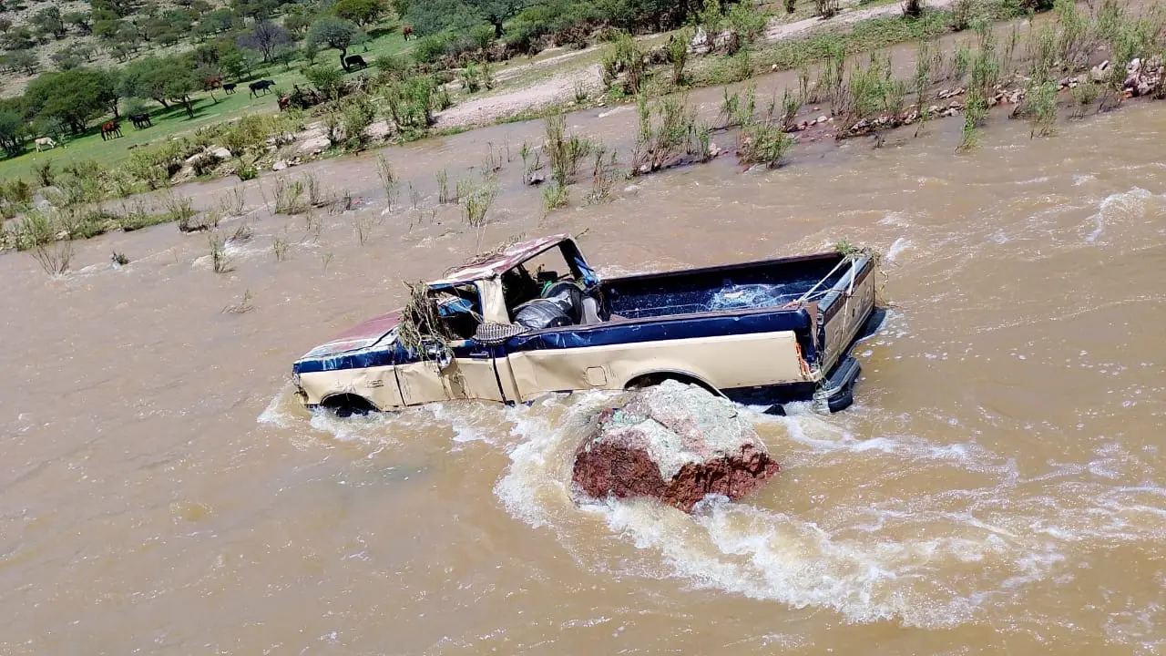 Tras varios días de búsqueda, finalmente se encontró el cuerpo sin vida de un hombre en el arroyo La Michilía. Foto: Especial.