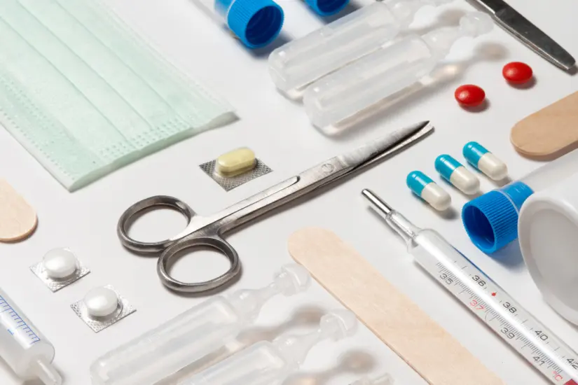 Imagen ilustrativa de material quirúrgico empleado en los hospitales. Foto: Freepik 