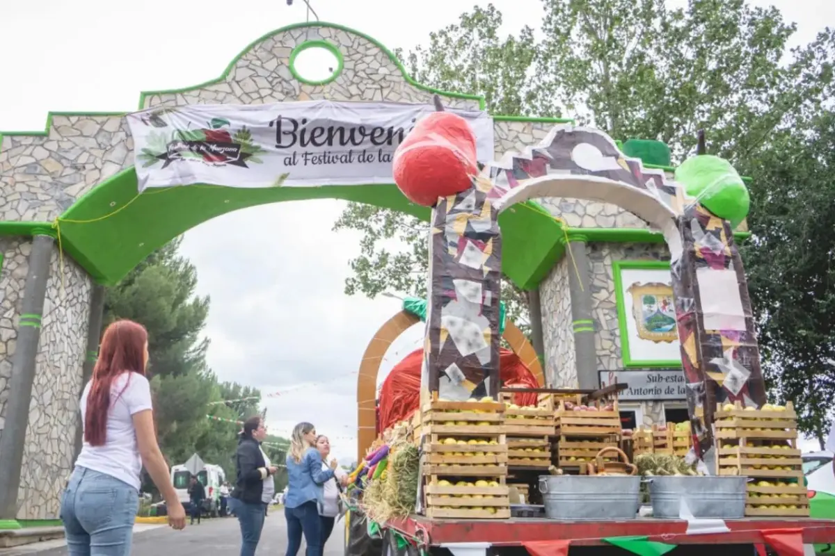 El festival coincide con la temporada de cosecha, por lo que representa una oportunidad para que productores y visitantes convivan directamente en un entorno natural único./ Foto: Festival de la Manzana