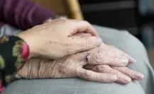 Hijos despojan a su madre de 85 años en Ecatepec; abuelita pide apoyo a autoridades de Edomex y CDMX