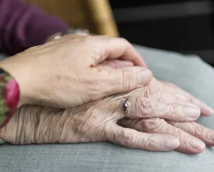 Hijos despojan a su madre de 85 años en Ecatepec; abuelita pide apoyo a autoridades de Edomex y CDMX