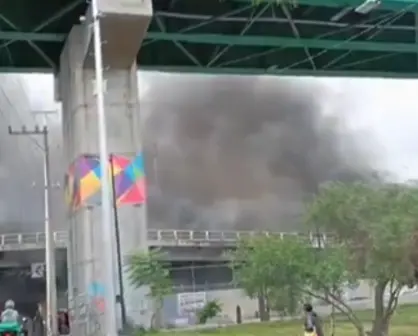 VIDEO | Incendio bajo puente de la GAM moviliza a servicios de emergencia; no se reportan heridos