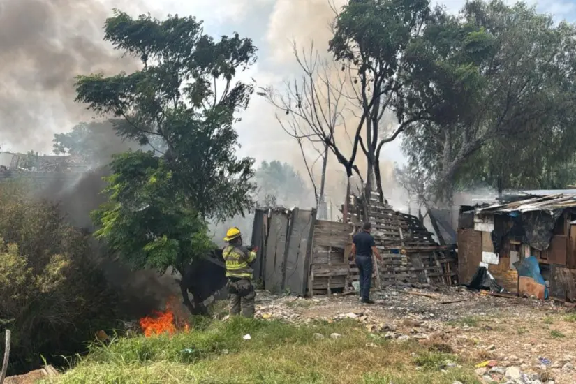 En medios trascendió que pudieron ser dos las viviendas alcanzadas por el fuego./Foto: Redes Sociales