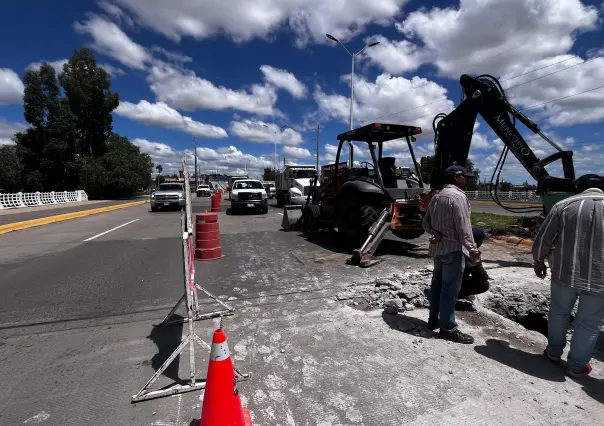 Vandalismo provoca cierre de carriles en bulevar de Durango