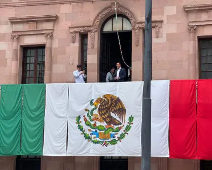 Alistan la Plaza de Armas de Saltillo previo al Grito de Independencia 
