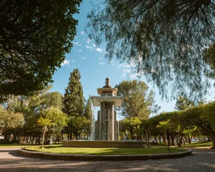 El jardín de Durango famoso por su gran tamaño, denso arbolado y múltiples bancas