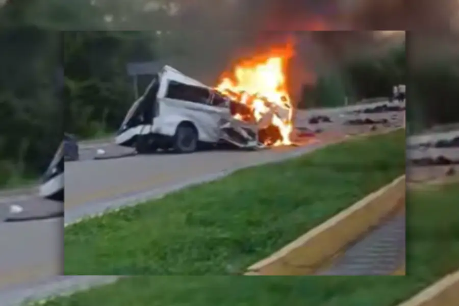 Accidente mortal en la Mérida-Campeche; hay 15 personas fallecidas