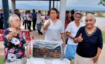 Entrega Ramos Arizpe más de 4 mil gallinas y alimento a ejidos