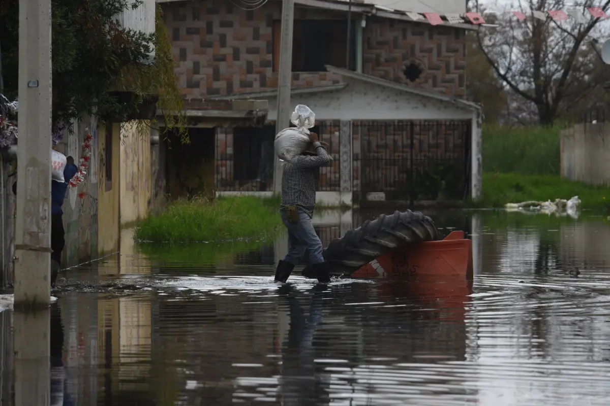 Inundaciones por intensas lluvias en Edomex. Foto: Especiales
