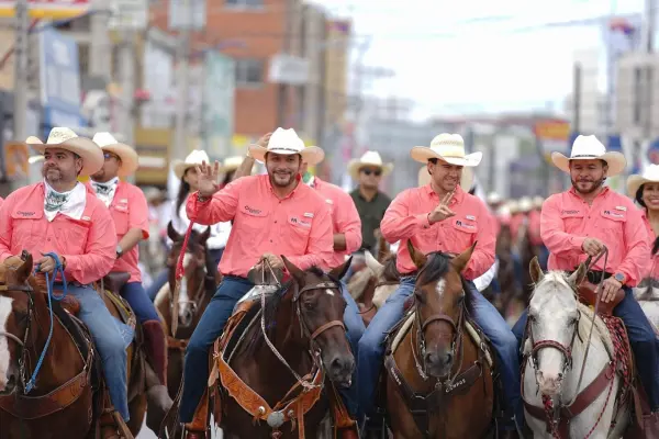 Monclova celebra con cabalgata "Sendero de Hidalgo" por Fiestas Patrias