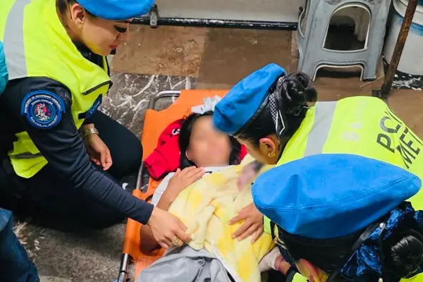 Nace bebé en Metro Pantitlán: personal de seguridad atiende parto de emergencia