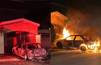 Vehículo queda destruido tras incendio en La Paz