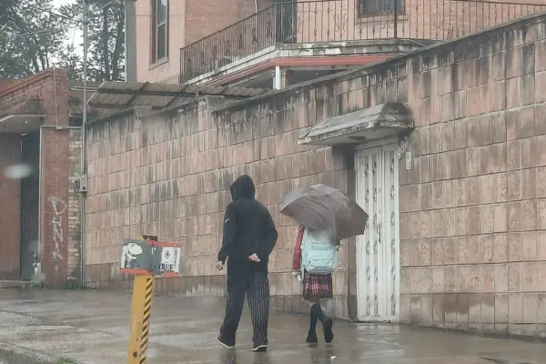 Registran escuelas ausentismo en Saltillo: hacen su propio megapuente