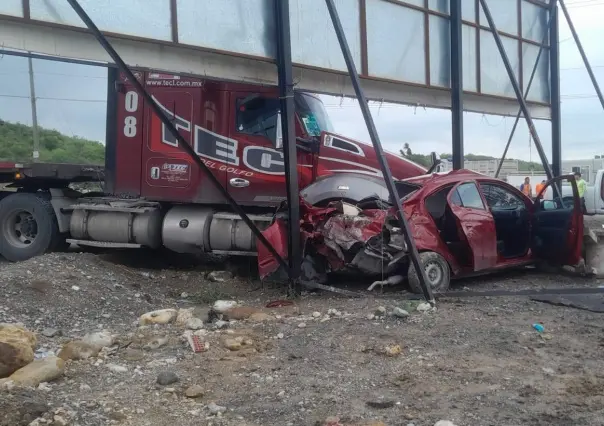 Choque de tráiler deja 3 heridos en Juárez