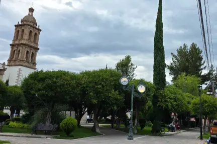El jardín de Durango en el que puedes descansar tras recorrer el Corredor Constitución El jardín de Durango en el que puedes descansar tras recorrer el Corredor Constitución