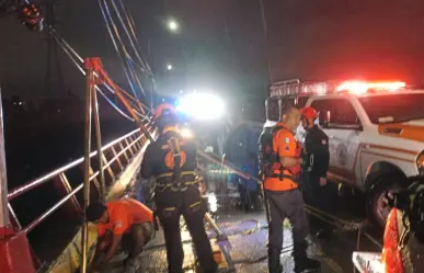 Rescatan a persona atrapada por la corriente en Juárez tras intensas lluvias