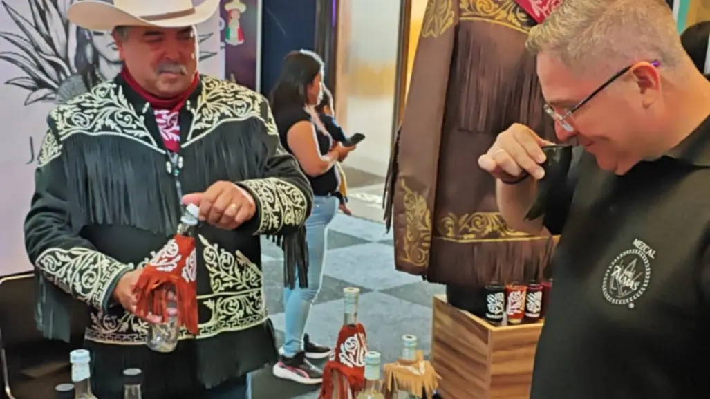 Mezcales de Tamaulipas brillan en el Congreso Nacional del Mezcal 2025
