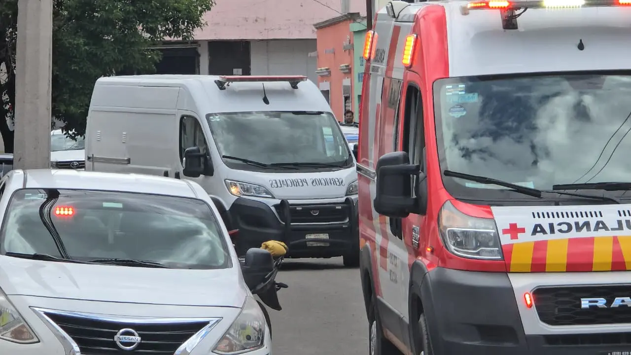 Suman dos muertos por ataque a disparos en la calle Castañeda. Foto: Luis Lozano.