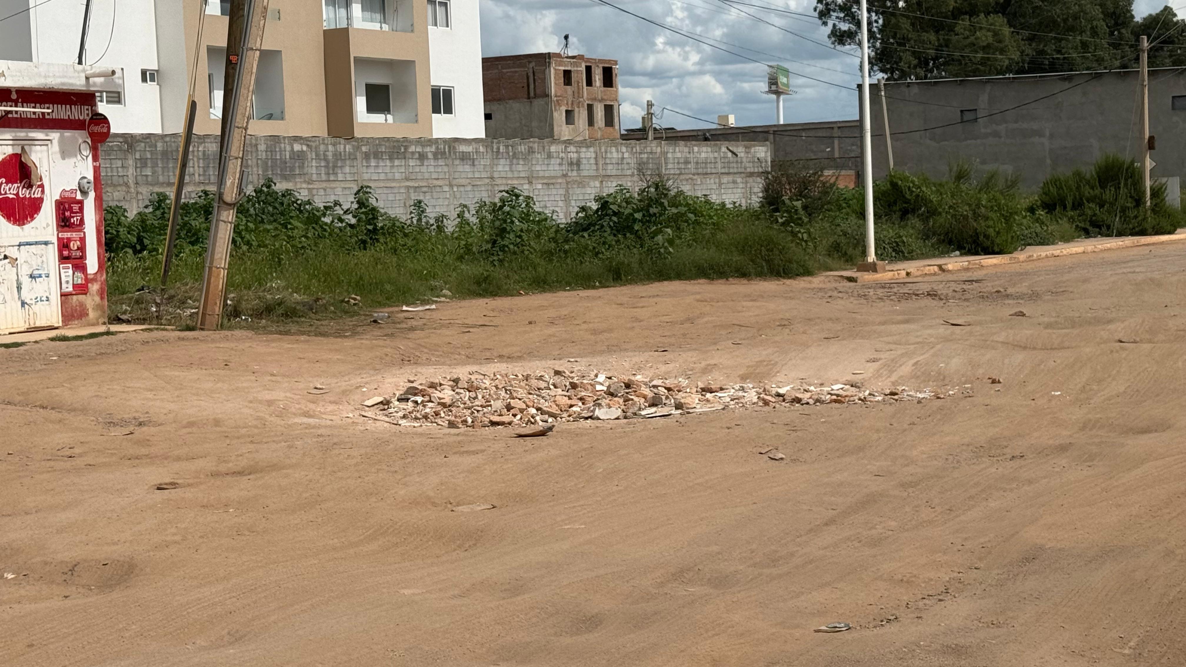 La colonia de Durango que es utilizada como tiradero de escombro