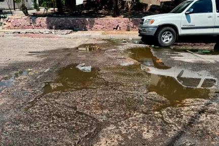 Denuncian derrame de aguas negras en Pedregal del Cortés, en La Paz