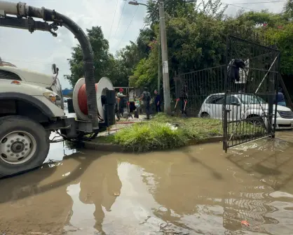 Lluvias dejan bajo el agua casas en La Paz; vecinos pierden muebles, motos y carros
