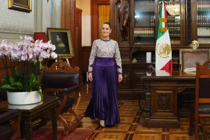 Claudia Sheinbaum ¿rinde homenaje al feminismo y a las artesanas en el Grito de Independencia?