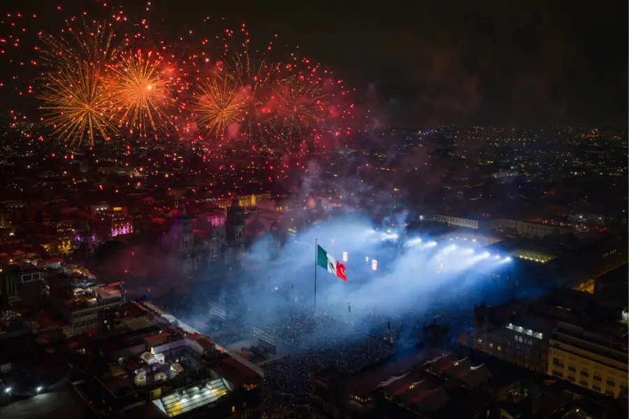 Grito de Independencia: drones, fallas y pifias en varias ceremonias del país