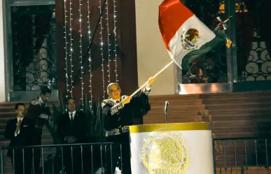 Américo Villarreal da Grito de Independencia ante miles personas en Ciudad Victoria